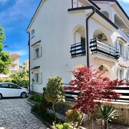 Bella 2 Apartment