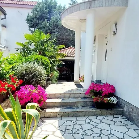 Apartment Bella 2 Malinska
