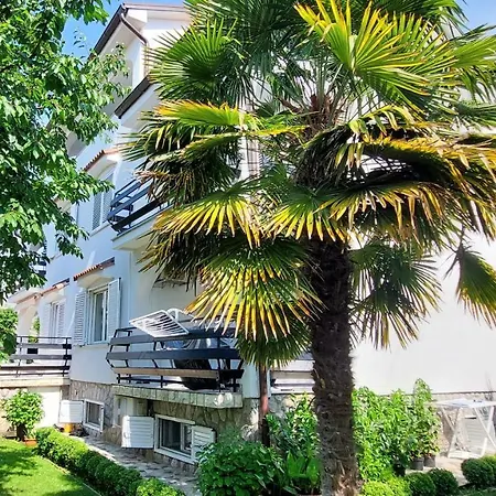 Bella 2 Apartmán *